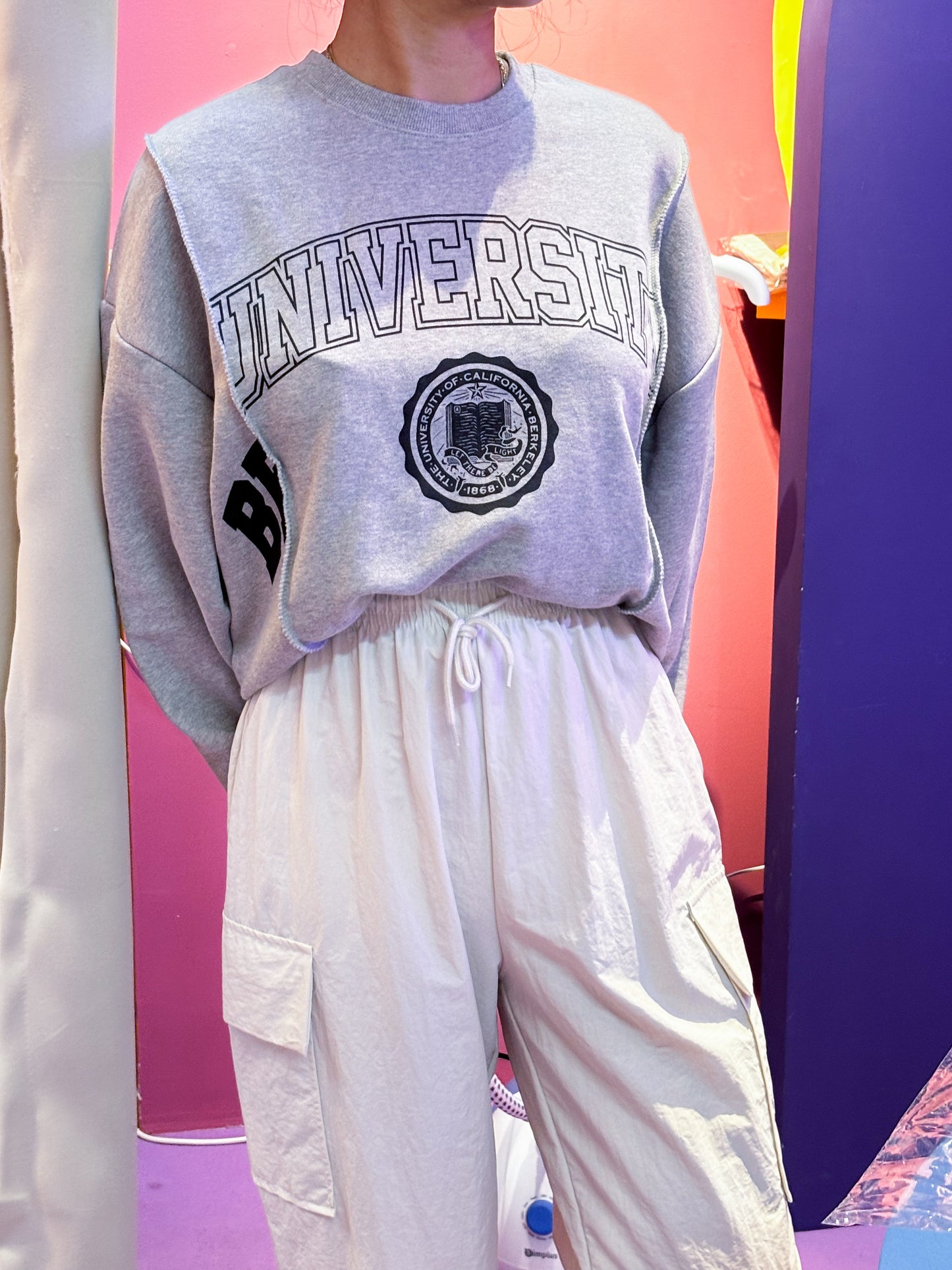 University Sweat Shirt(30%)